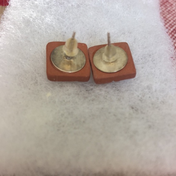 Sedona stud earrings/white terracotta studs - Picture 2 of 4